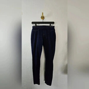 HUE‎ Dark Wash Jegging in Small
